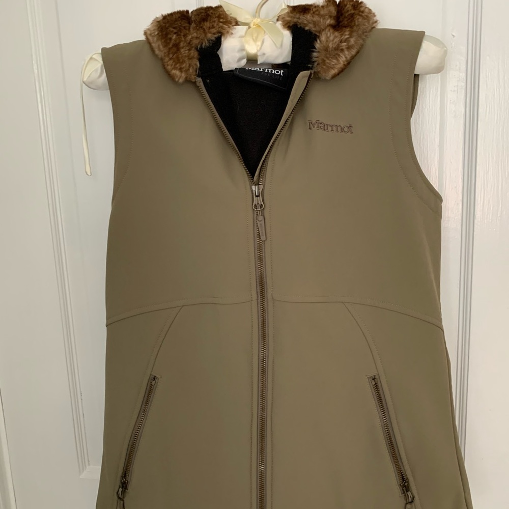 marmot khaki green faux fur hood zip up vest